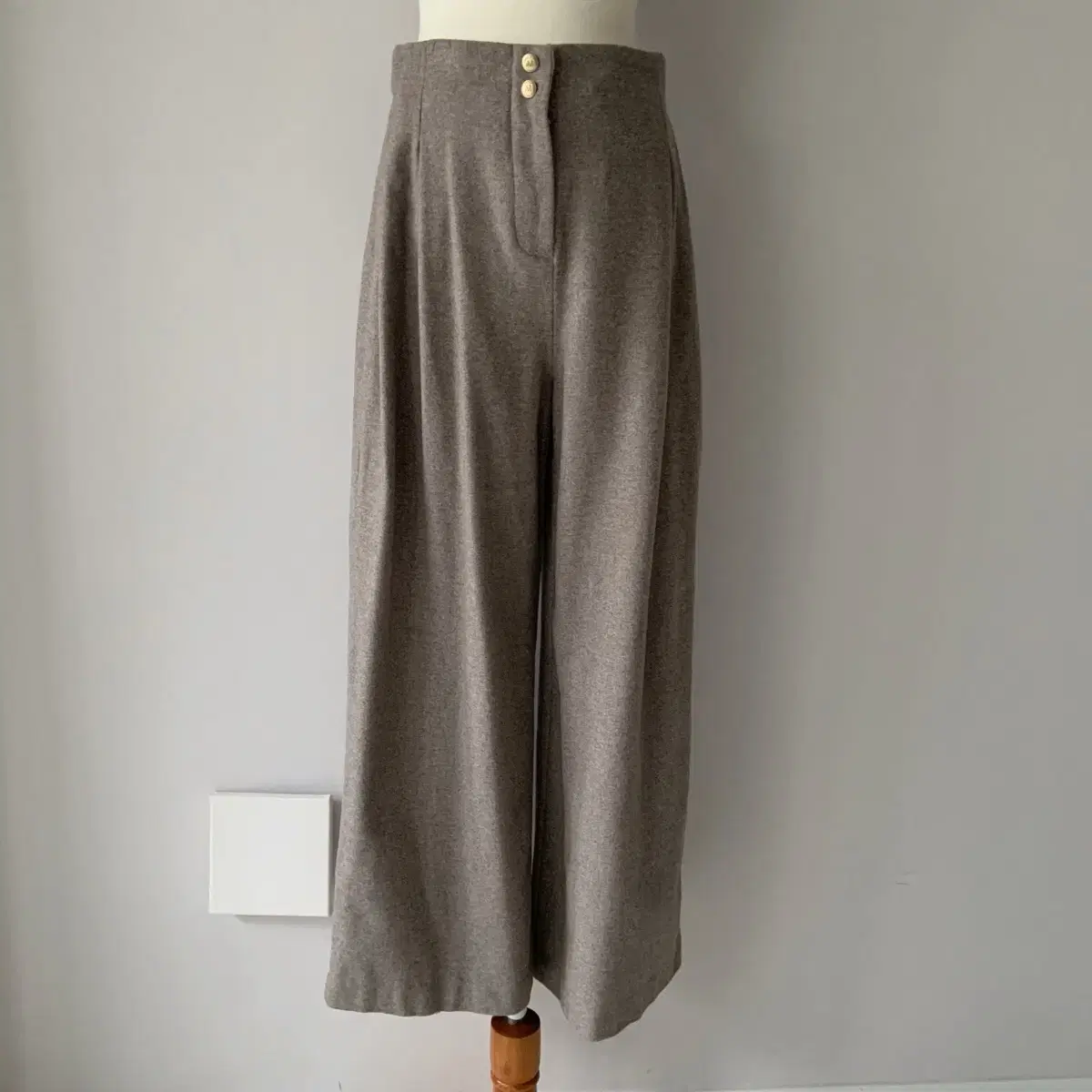 26 Mine wool pants (imported from Italy)