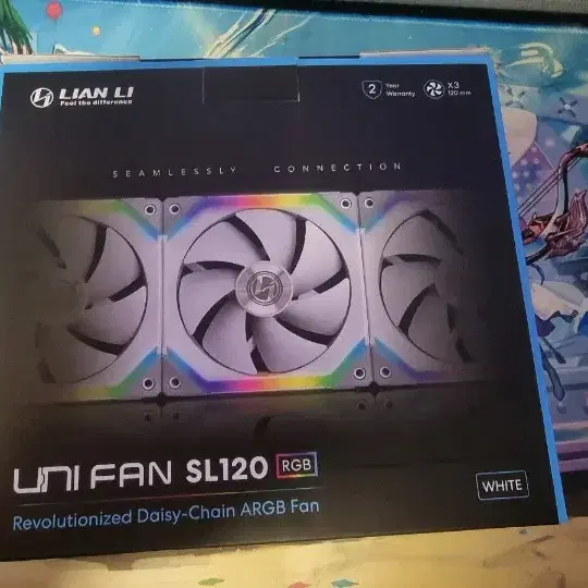 리안리 FAN SL120 RGB 화이트 4개 팔아요 컨트롤러 포함