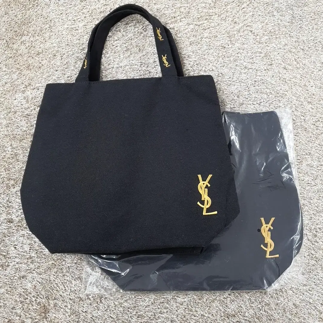 새상품> YSL 생로랑 에코백