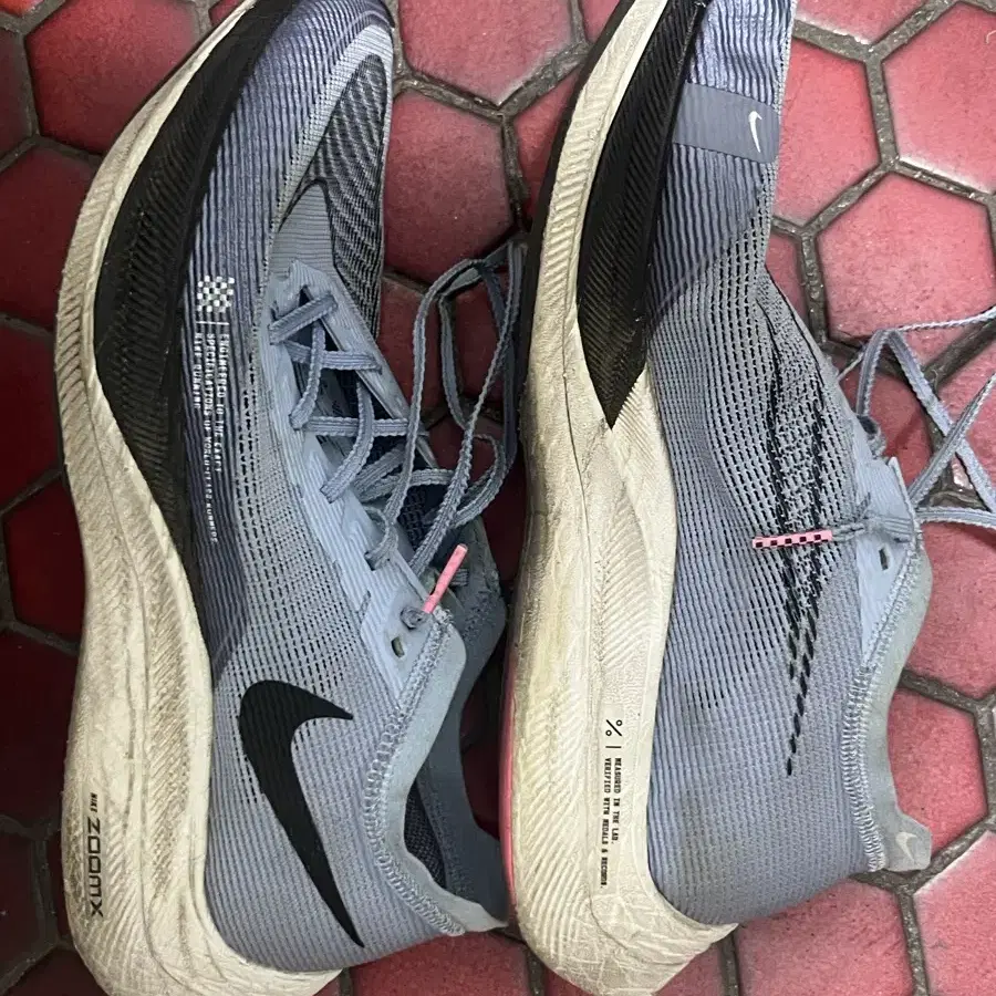 나이키 ZoomX Vaporfly NEXT% 2 270사이즈