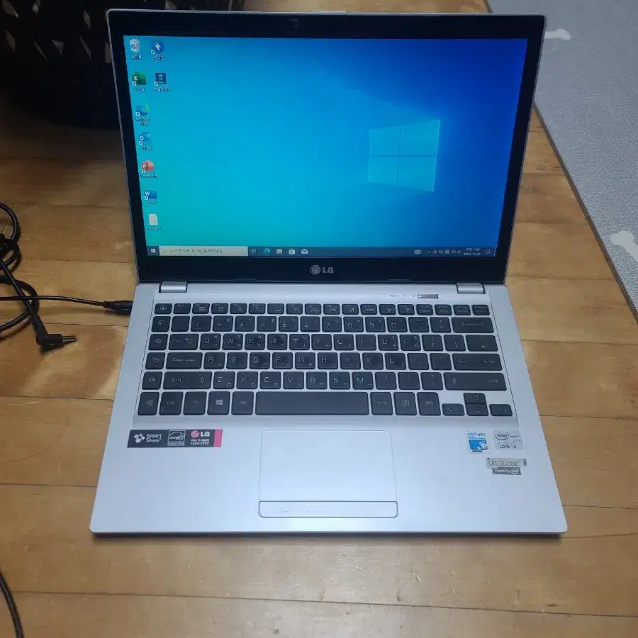 LG U460 노트북 i5-3337u 램4 SSD120