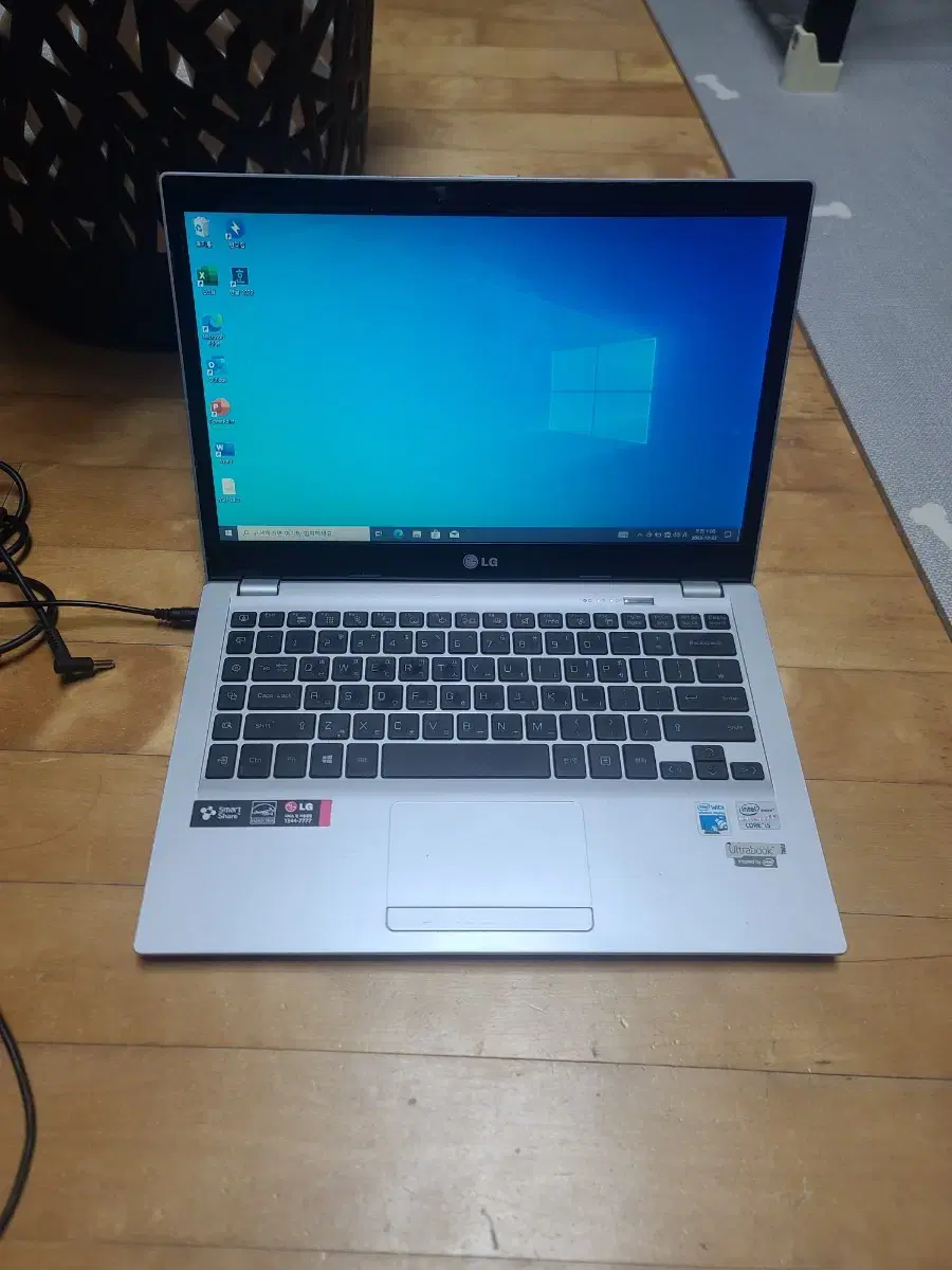 LG U460 노트북 i5-3337u 램4 SSD120