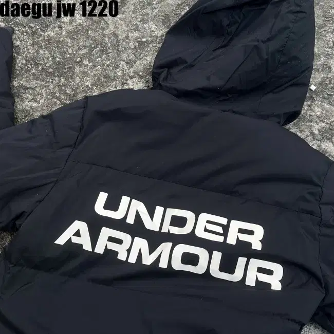 LG UNDER ARMOUR JUMPER 언더아머 패딩 점퍼