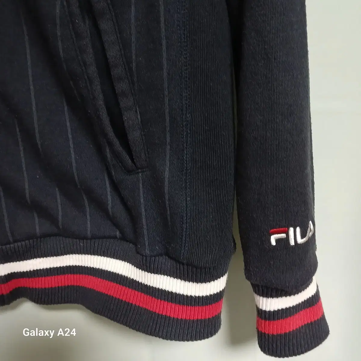 FILA 트레이닝상의  100 사이즈