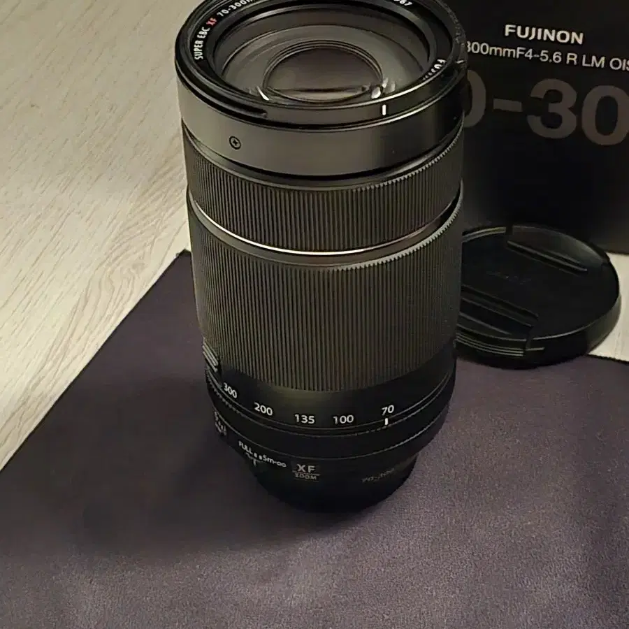 깨끗한 XF 70-300mm F4-5.6 r lm ois wr 팝니다.