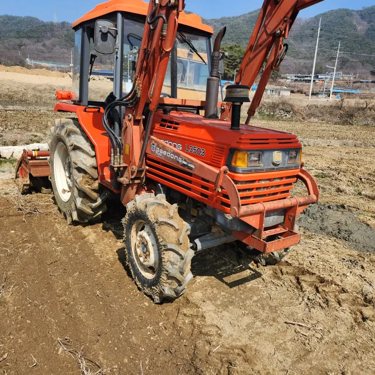 대동트랙터3503   로우더 장착  사팔육이 공육이일