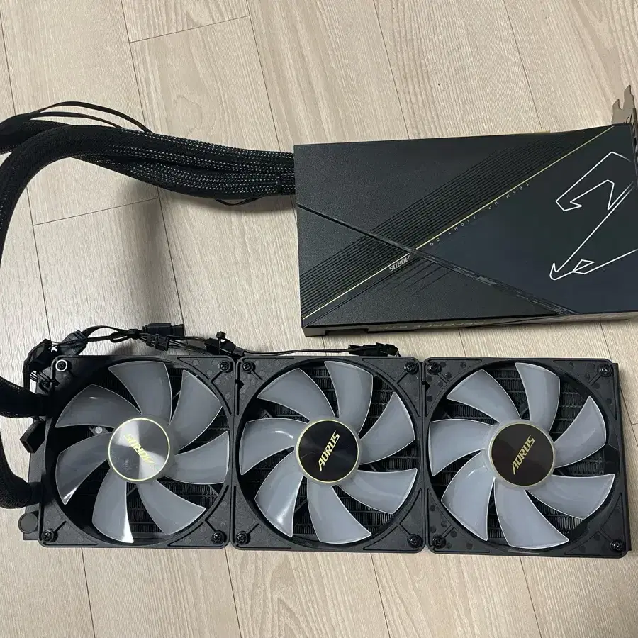 기가바이트 어로스 익스트림 RTX 4080