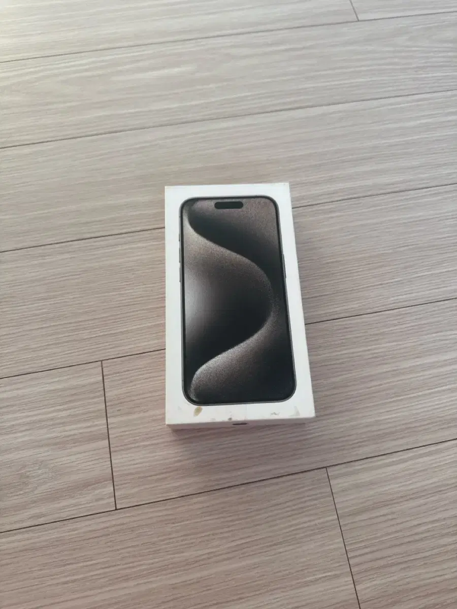 iPhone 15pro Box