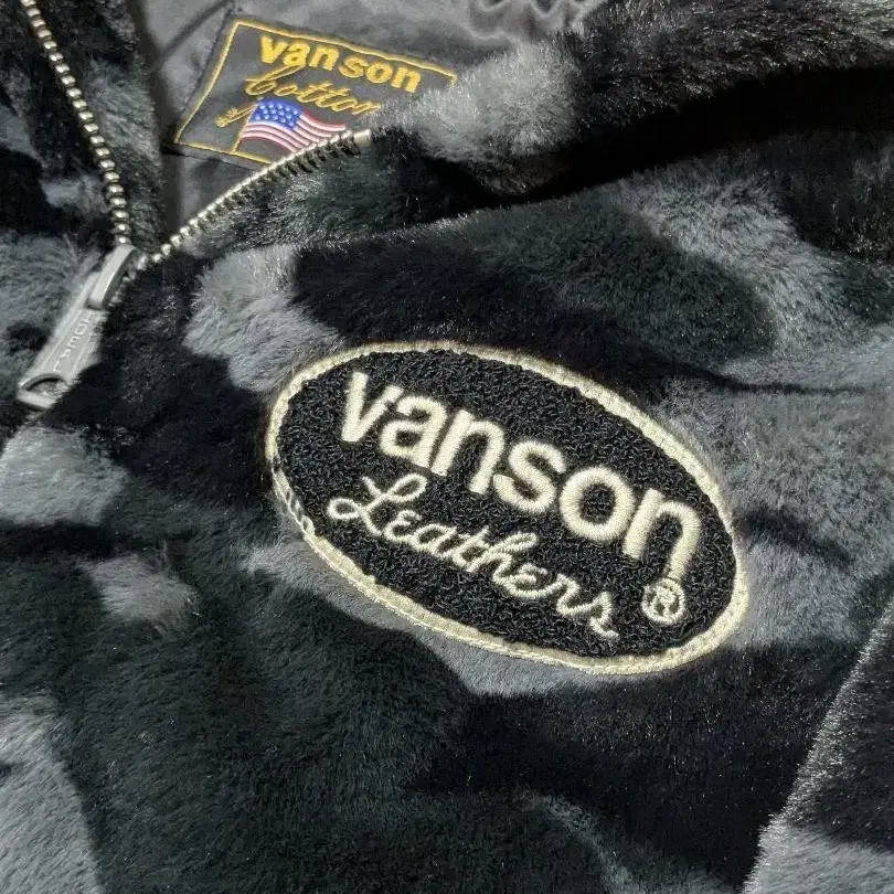 VANSON LEATHERS 스켈레톤 본 퍼자켓 M