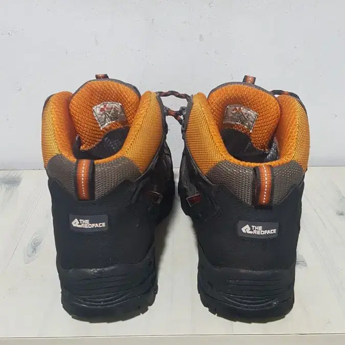 택포 265~270 A급 REDFACE GORE-TEX 트레킹 중등산화!