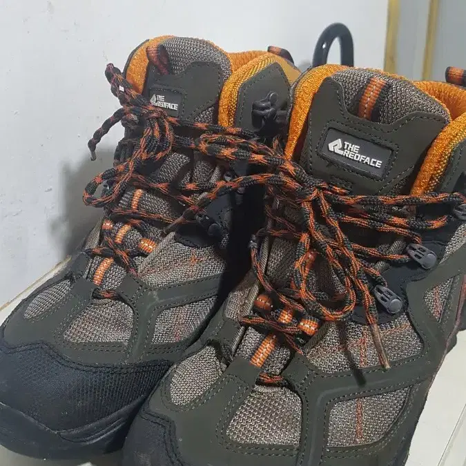 택포 265~270 A급 REDFACE GORE-TEX 트레킹 중등산화!