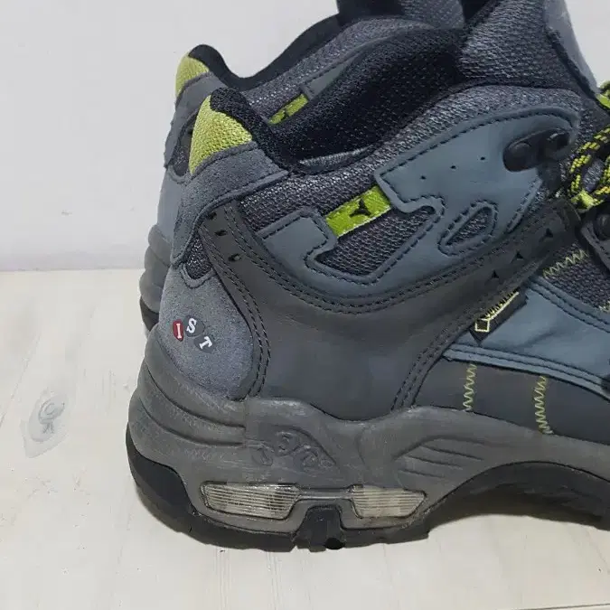 택포 270-275 A급 TREKSTA GORE-TEX 트레킹 등산화!