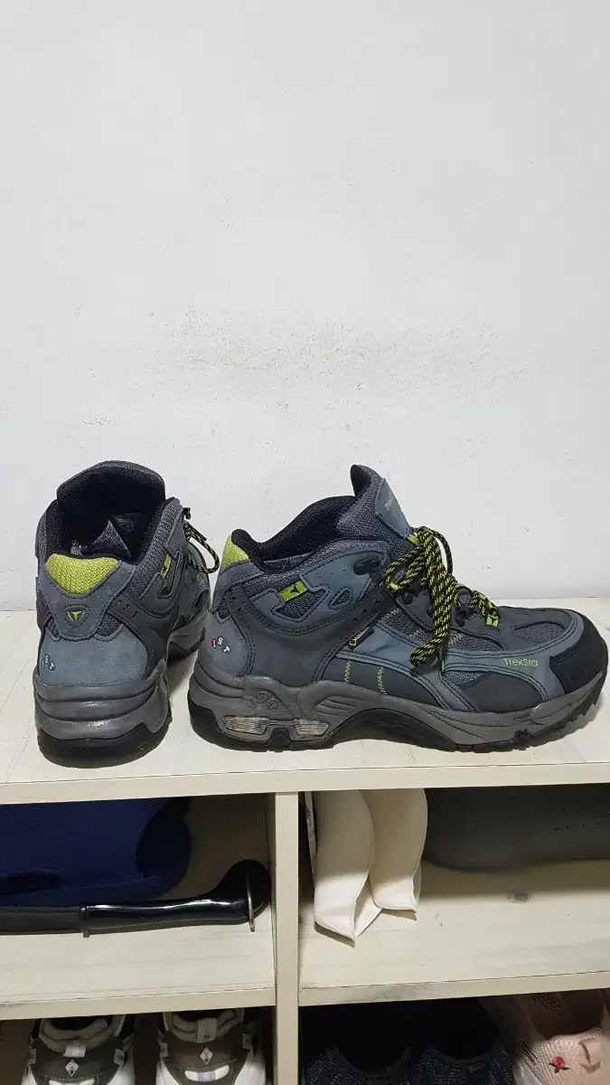 택포 270-275 A급 TREKSTA GORE-TEX 트레킹 등산화!