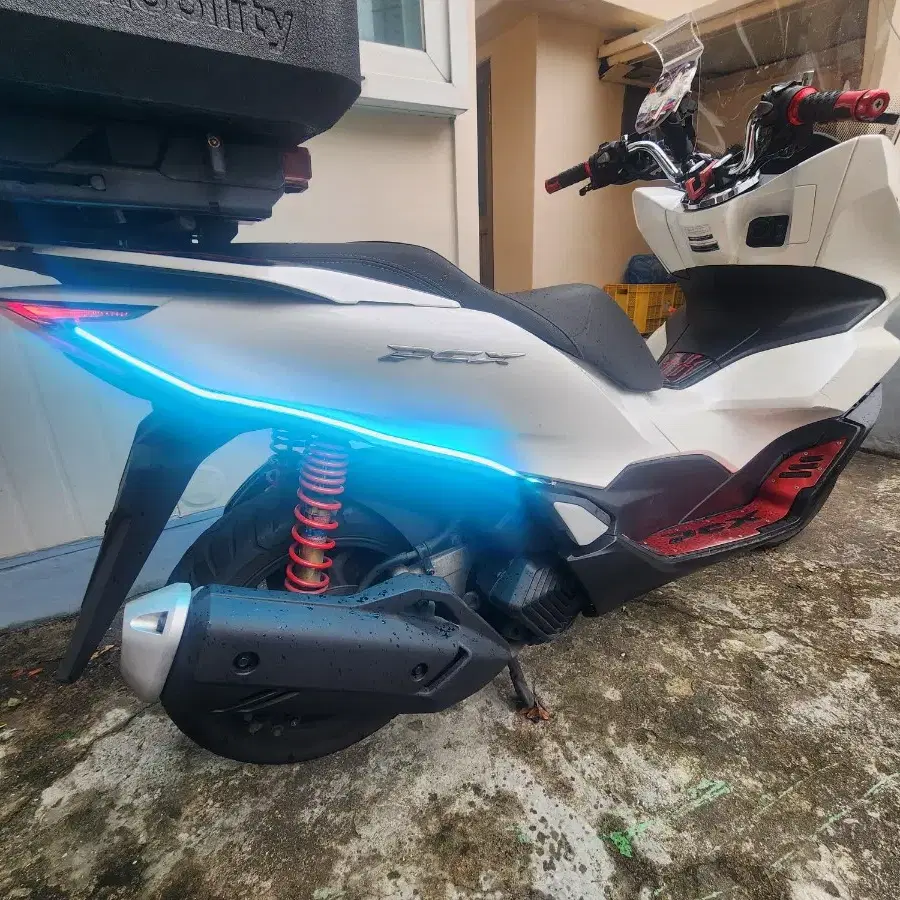 pcx123 23년식