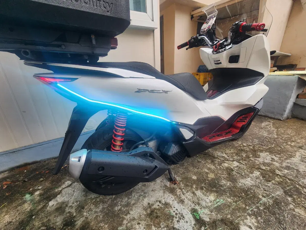 pcx123 23년식