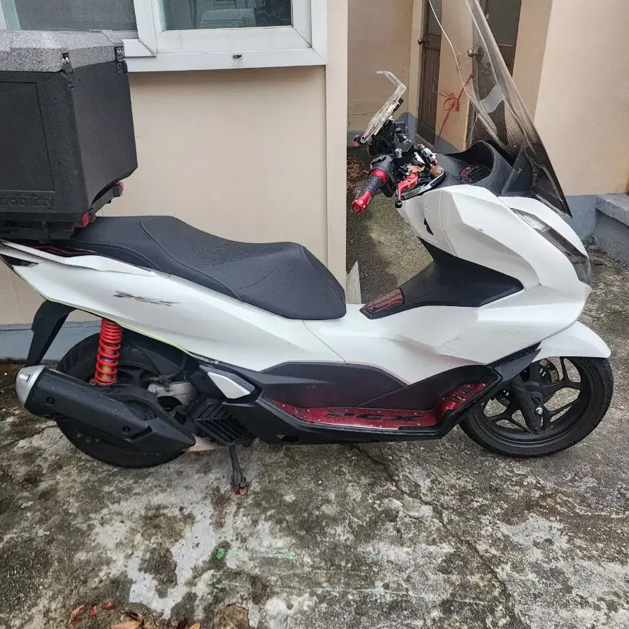 pcx123 23년식