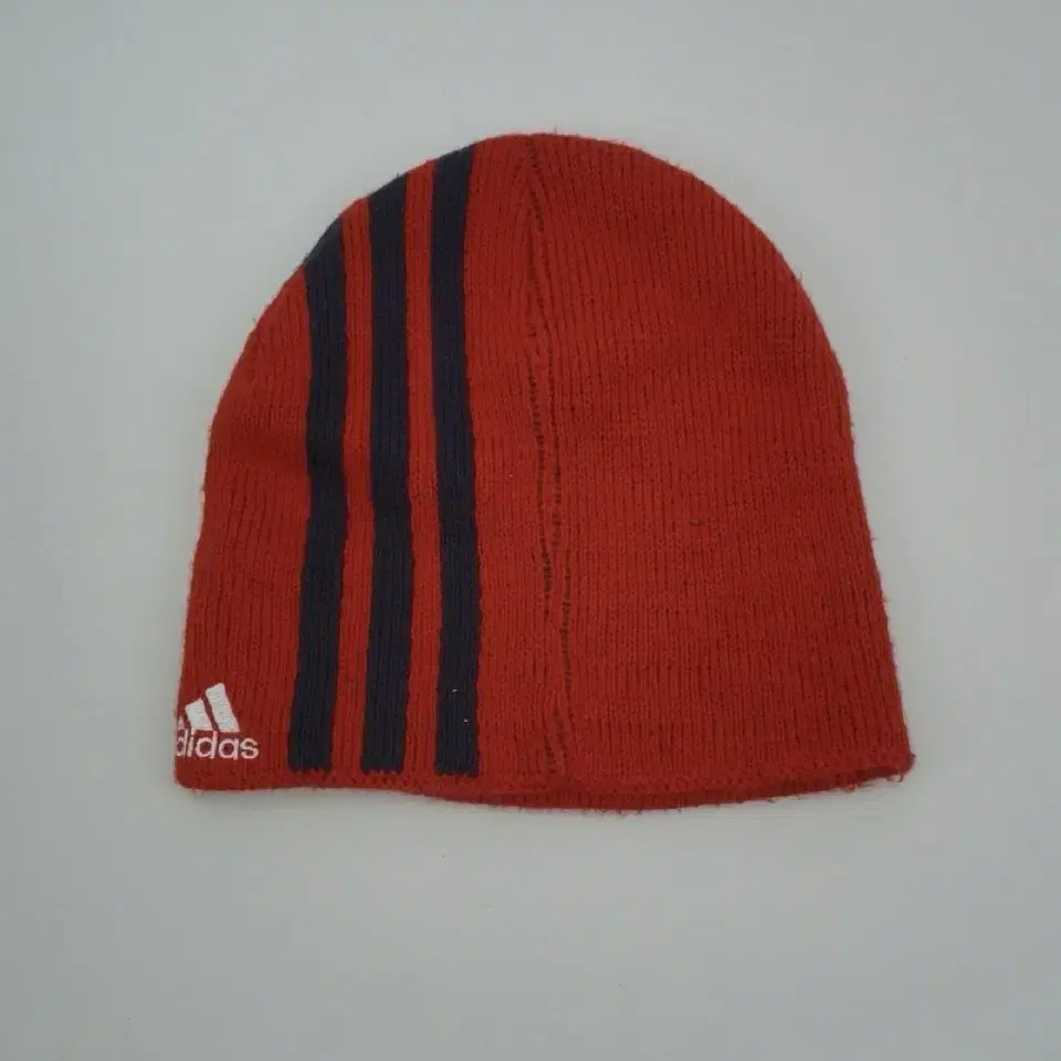 adidas 3 lines beanie