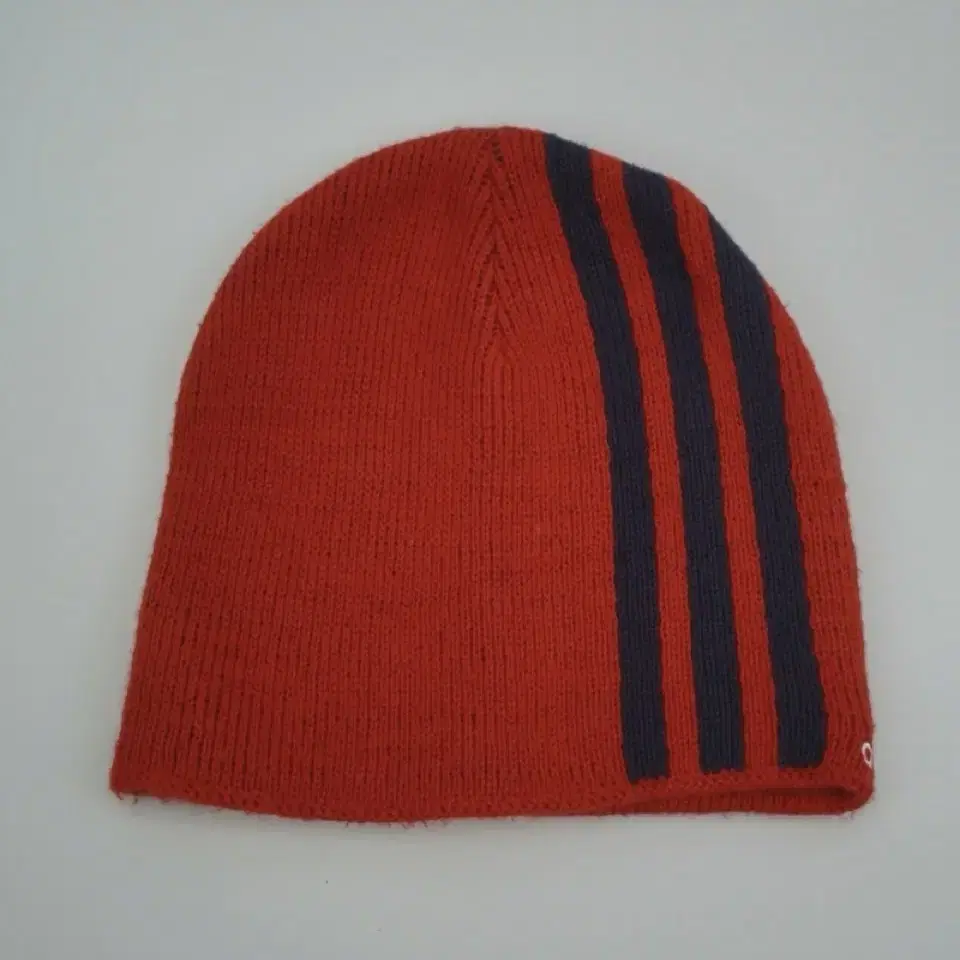 adidas 3 lines beanie