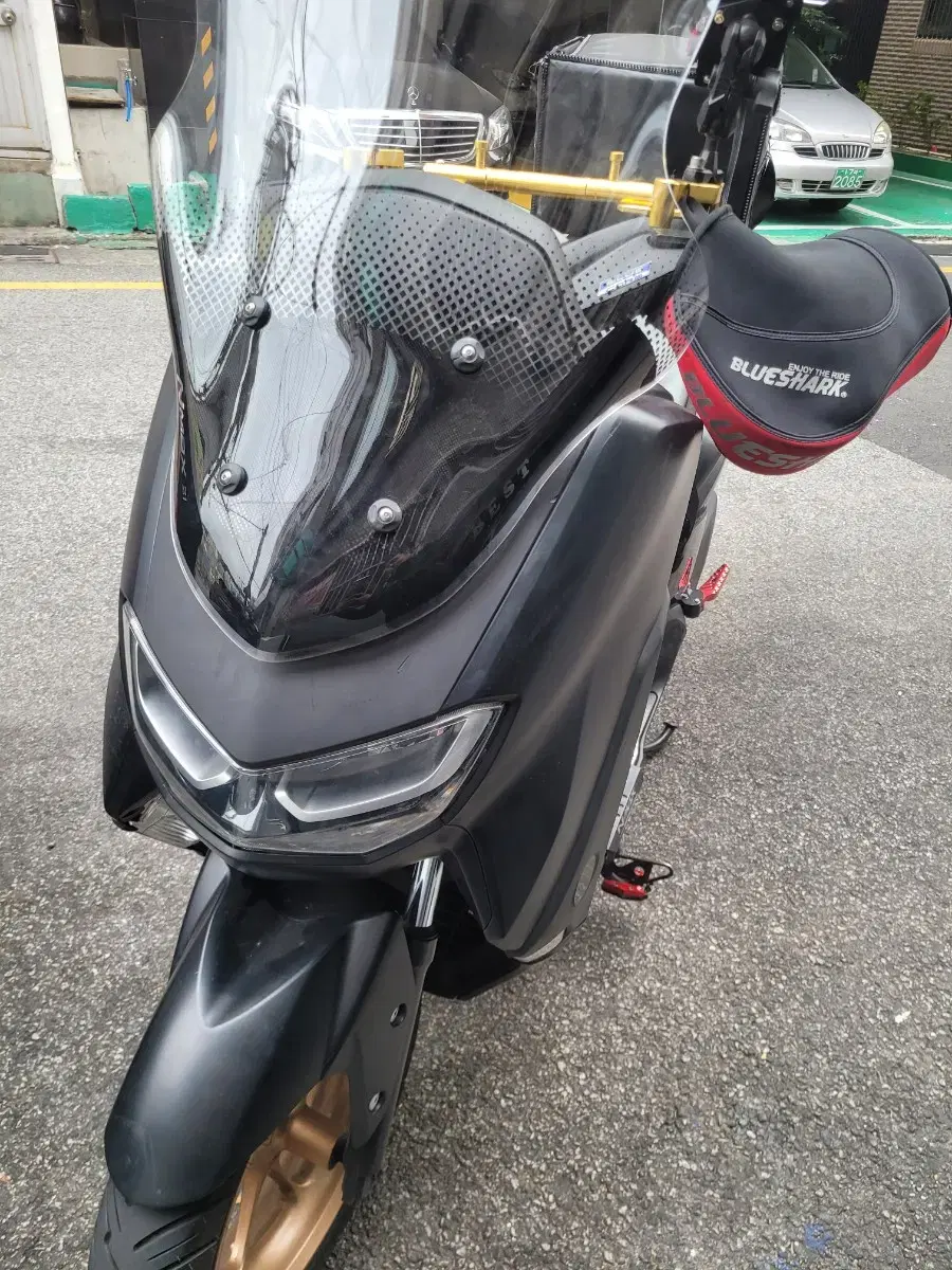 nmax 125 팝니다