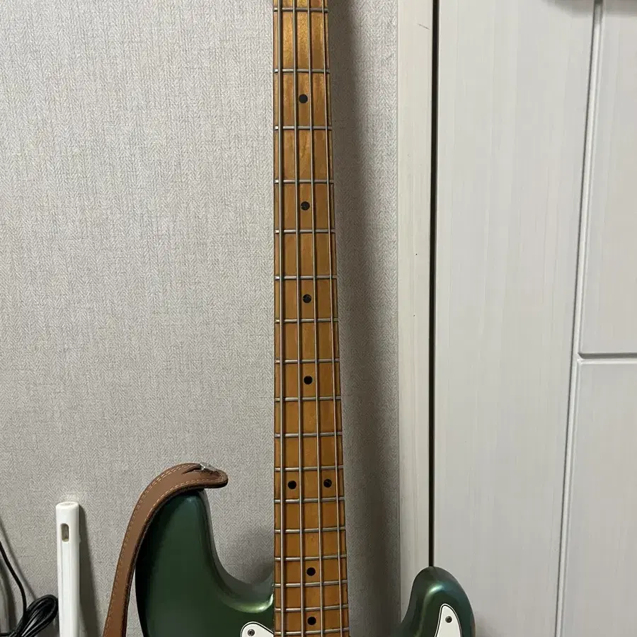 펜더 프레시젼 스페셜 80 (Fender Precision Special