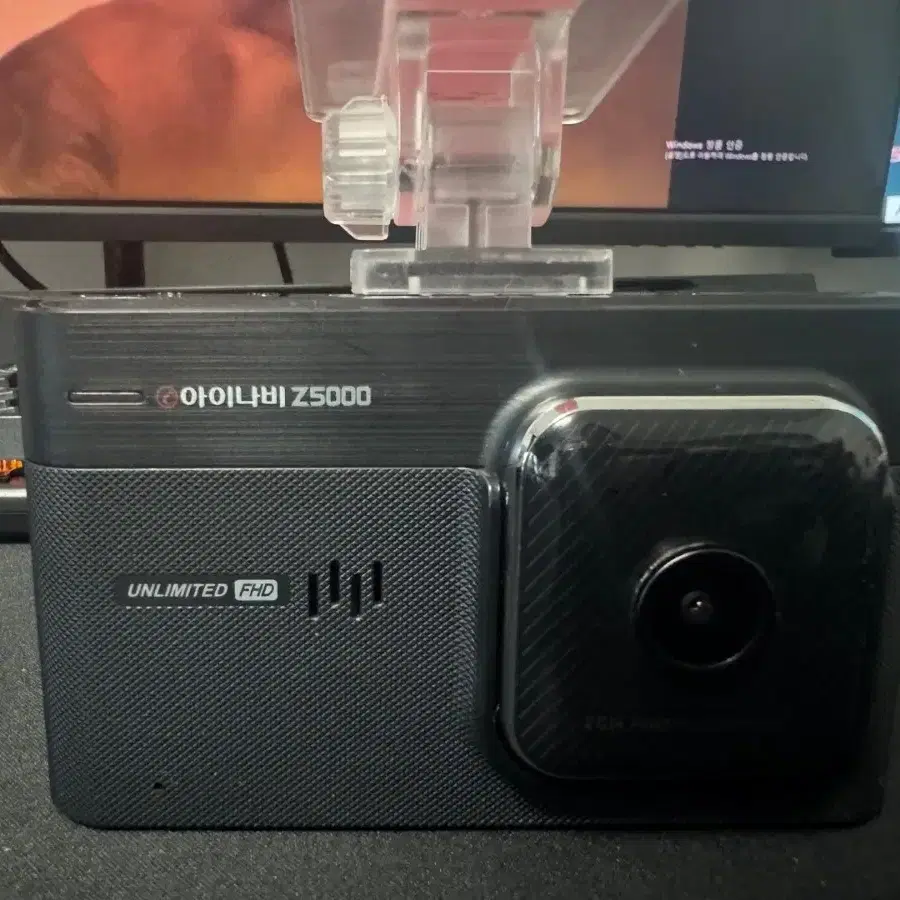 블랙박스 2채널 아이나비 Z5000 FHD 32GB 팝니다. 2591B