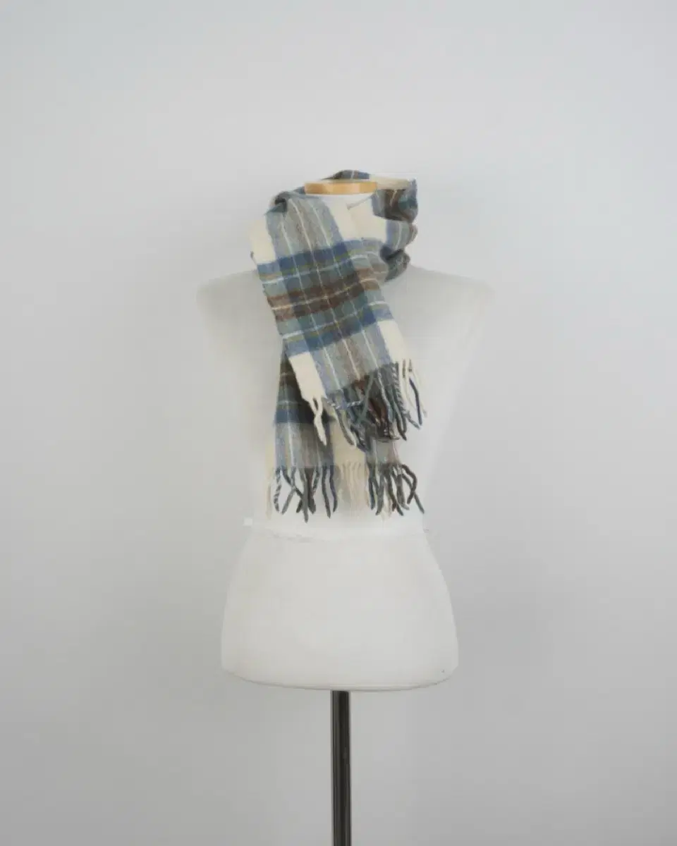 pure lambswool muffler (Scotland made)