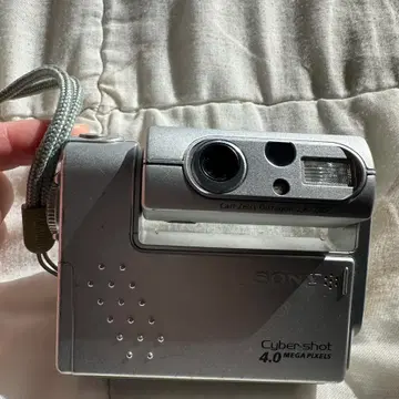 SONY cyber-shot 4.0 MEGA PIXELS | 브랜드 중고거래 플랫폼, 번개장터