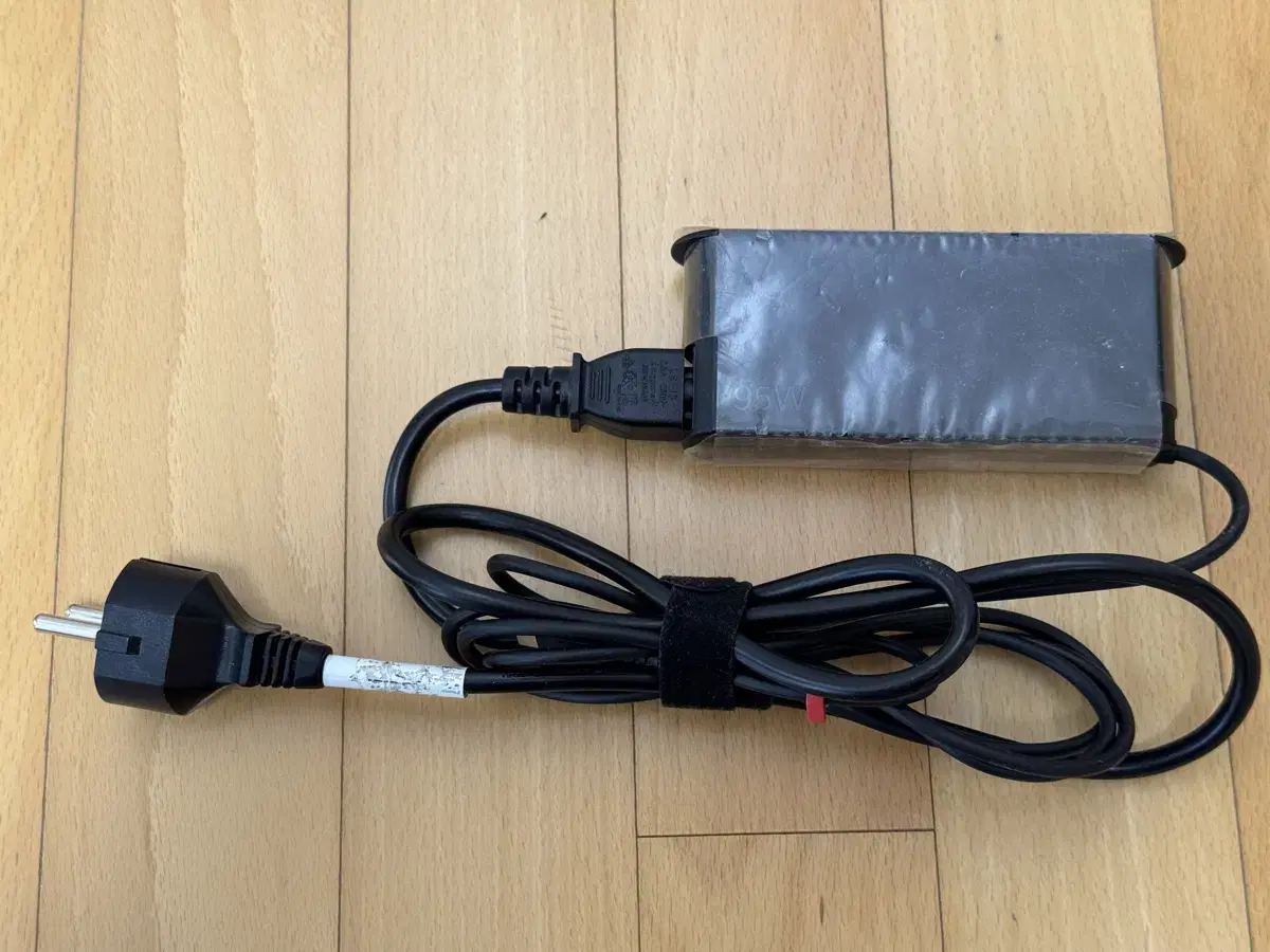 Lenovo Lenovo LENOVO Charger Adapter Power Power Laptop 95W Genuine