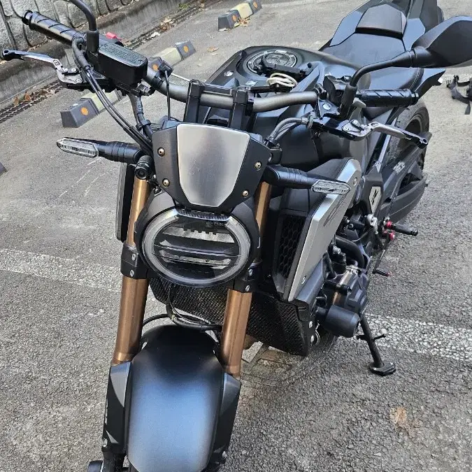 CB650R