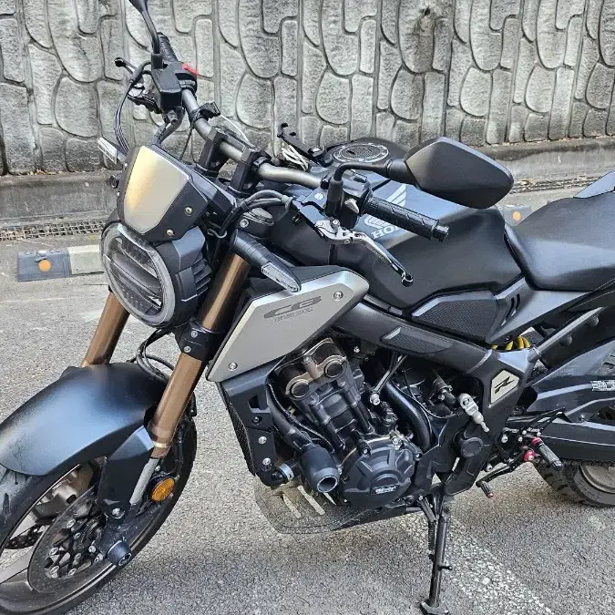 CB650R