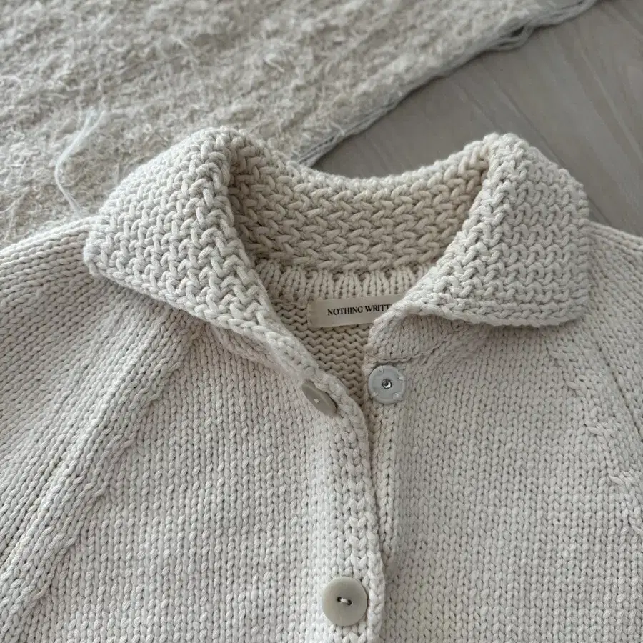 낫띵리튼 Lou knit cardigan 판매해용 :)