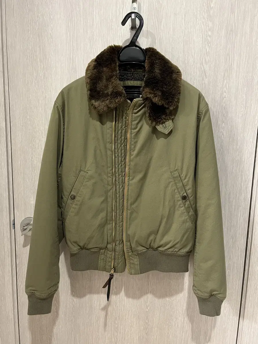 트로피클로딩 B-15 TR.mfg.Jacket [Olive]