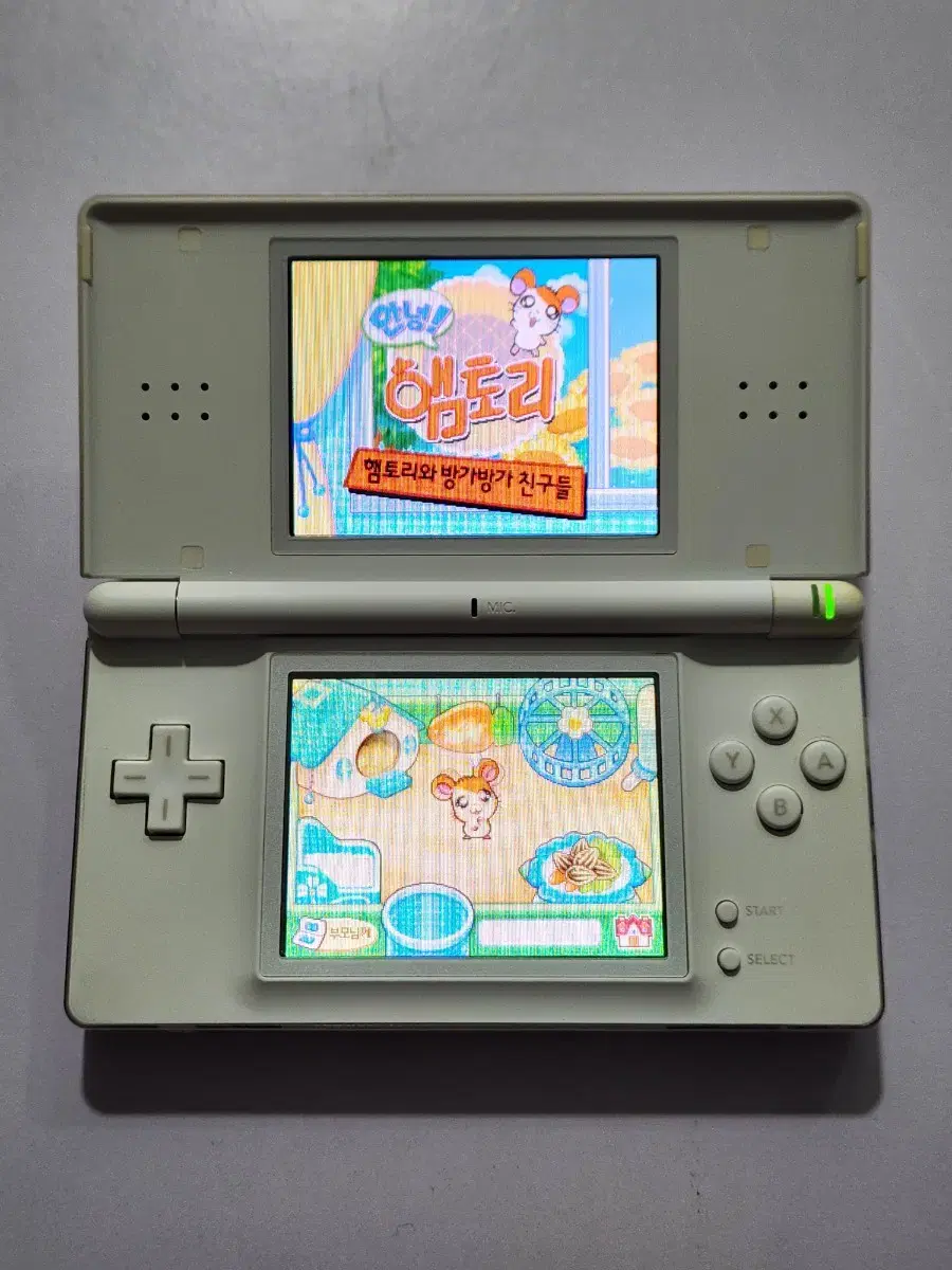 닌텐도 DS lite 화이트와 칩 판매합니다