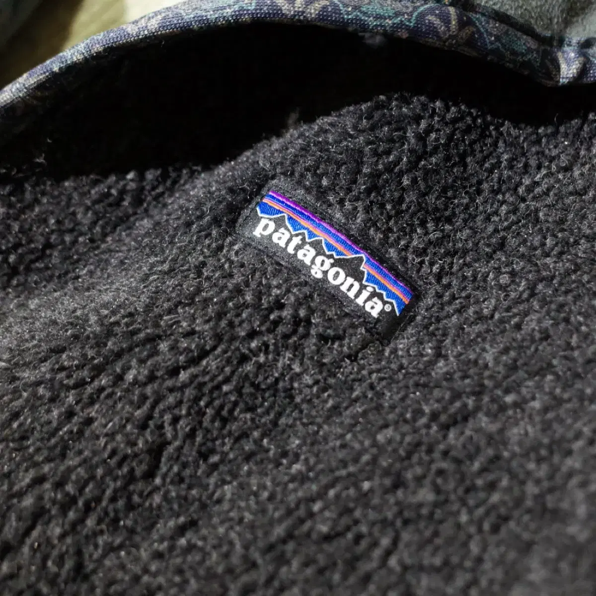 2020 Patagonia Woolyester Pile Jacket