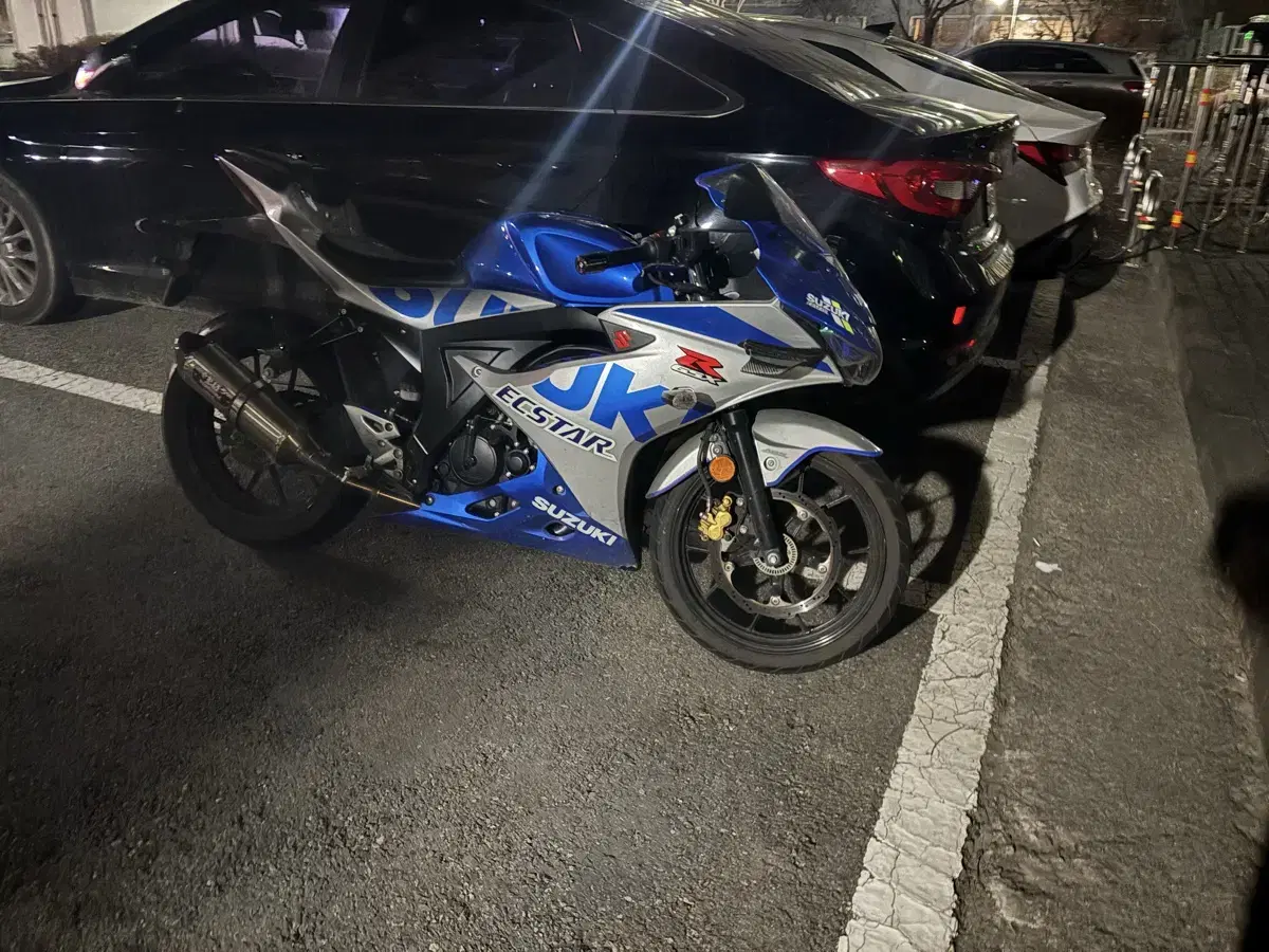 cbr 125이나 gsxs125 대차봐요