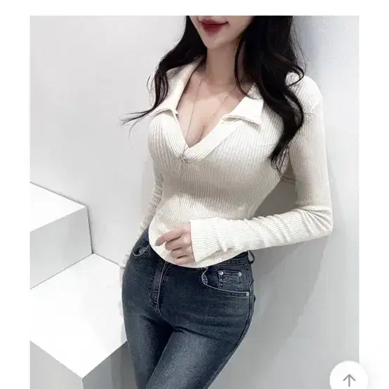 에이블리 카라 슬림 티 아이보리 교신가능