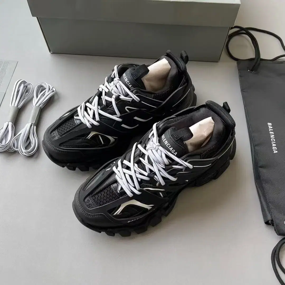 일본 구매Balenciaga스니커즈 아빠 슈즈는 남녀 공종이다