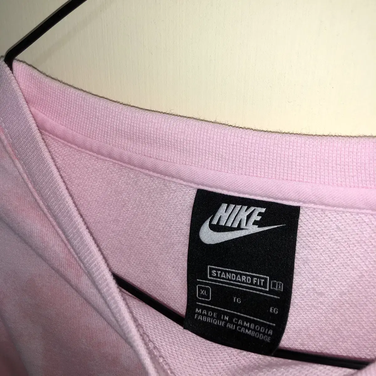 Vintage Nike pink tie dye mtm