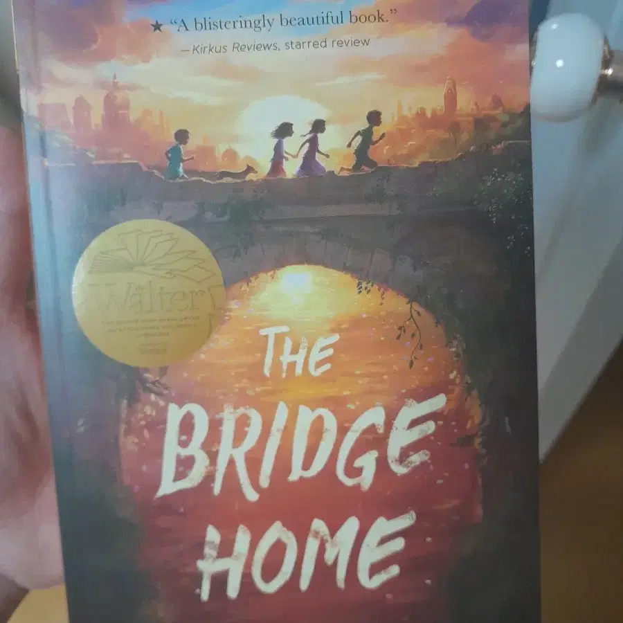 The bridge home 영어 책 고등학생 수준