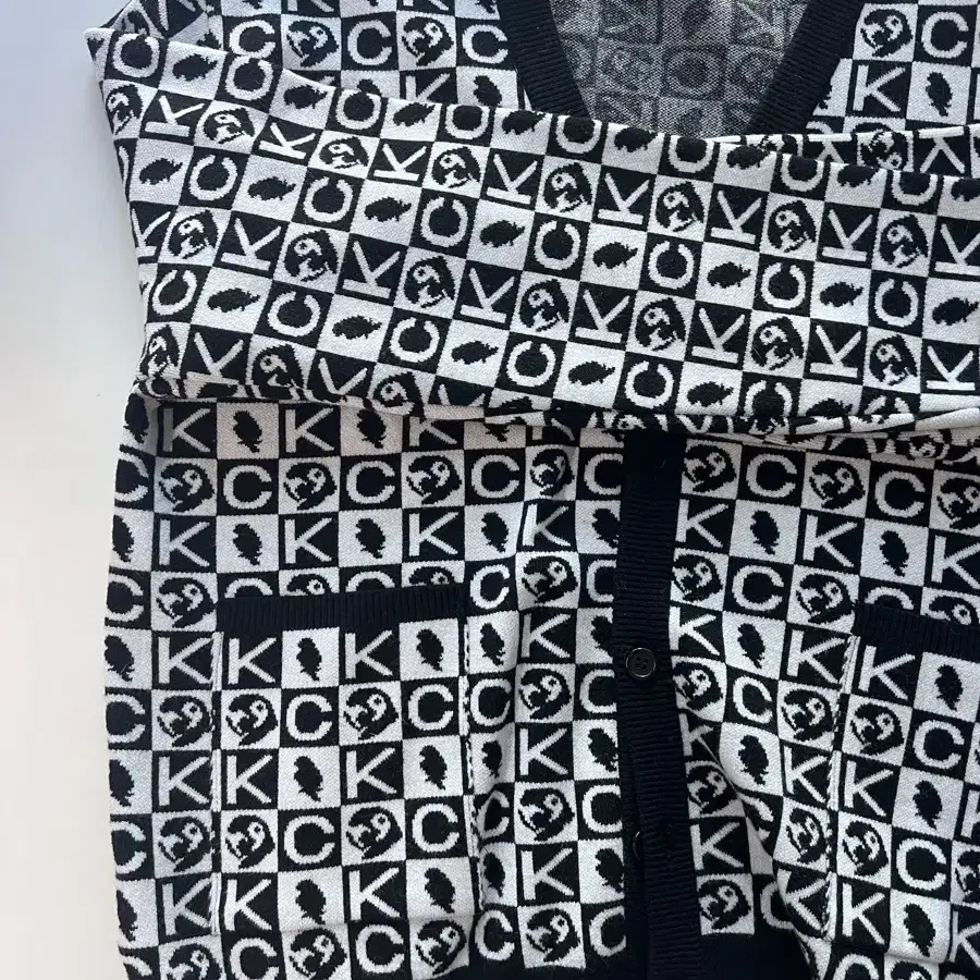 칸코[21SS]PATTERN CARDIGAN black/white