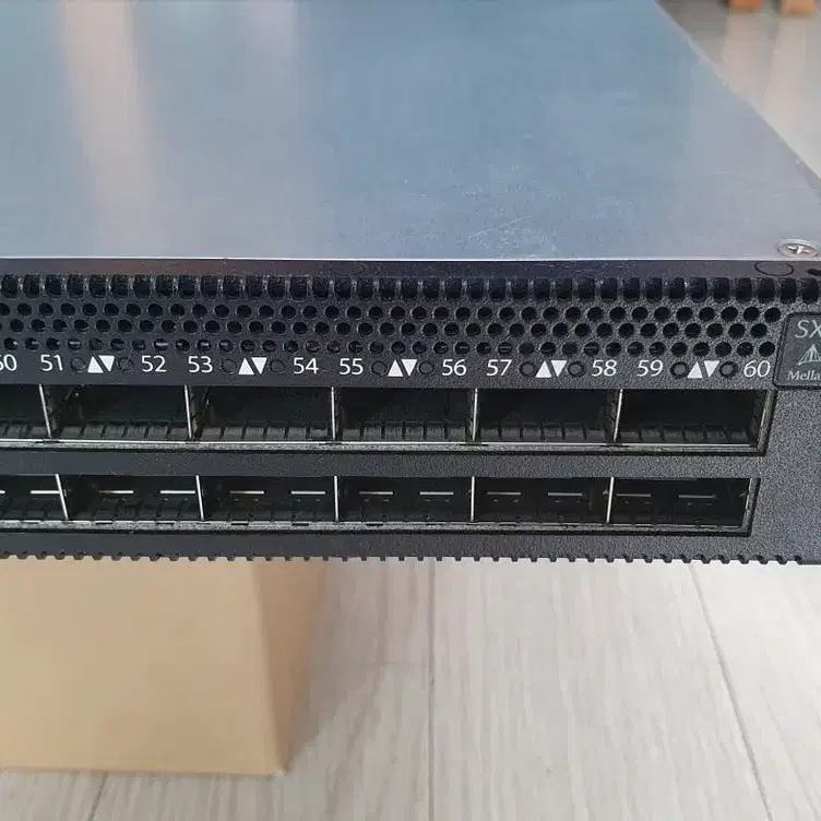 멜라녹스 SX1410 스위치 - 40G 12포트, 10G 48포트