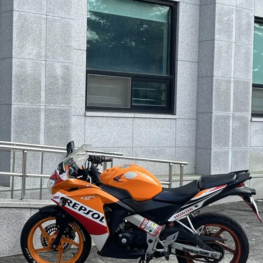 cbr125r