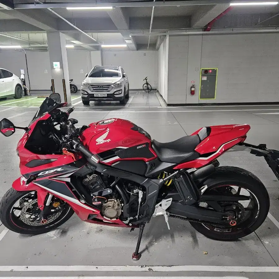 21년식 cbr650r 1.8키로대 풀배기 팝니다