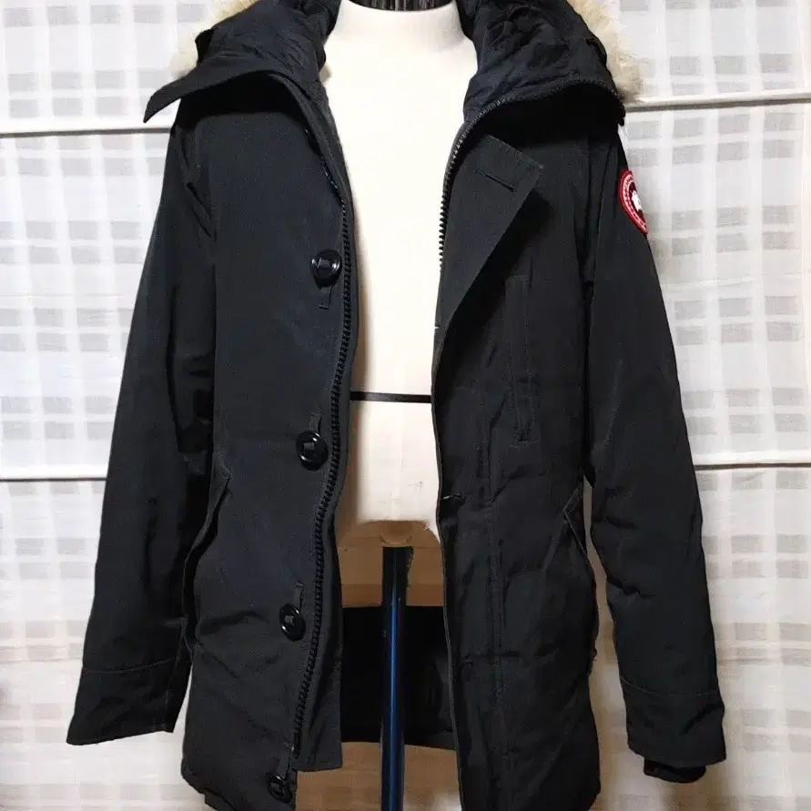 (CANADA GOOSE) 캐나다구스 샤토 블랙 XS (95~100)