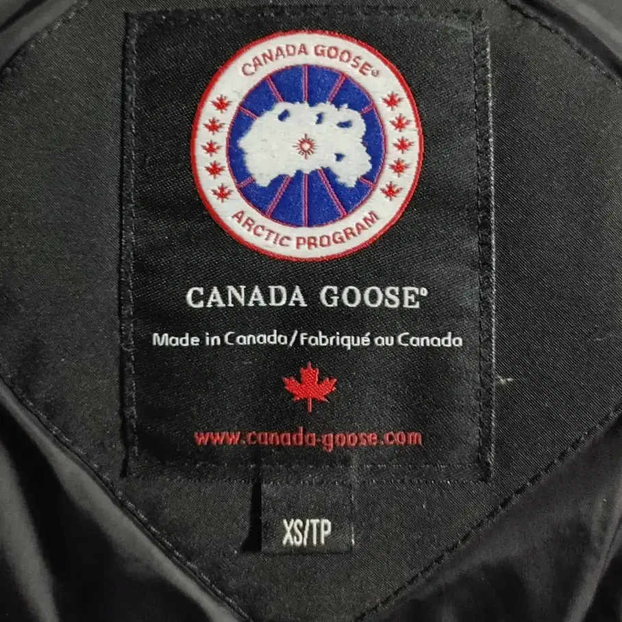 (CANADA GOOSE) 캐나다구스 샤토 블랙 XS (95~100)