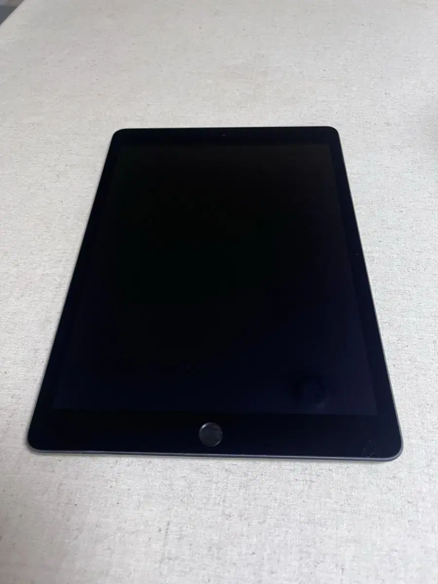 iPad 7th generation 32GB sg wifi