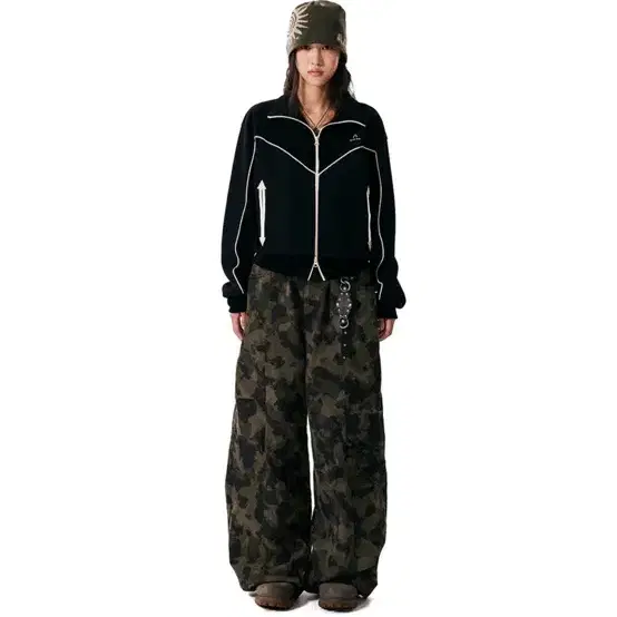 새상품) 아캄 트윌 카모 팬츠 Pintuck Camouflage pant