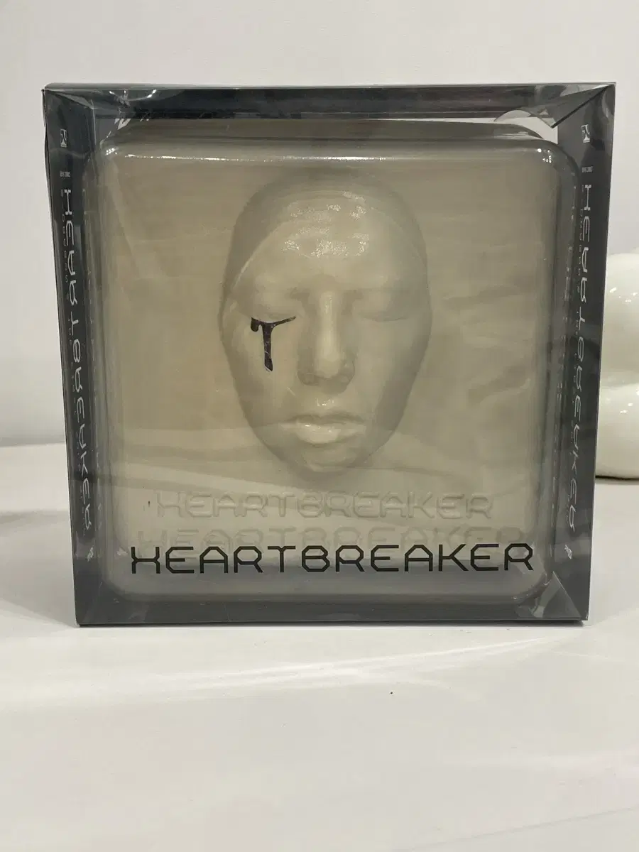 지드래곤 하트브레이커 앨범 (GD heartbreaker)