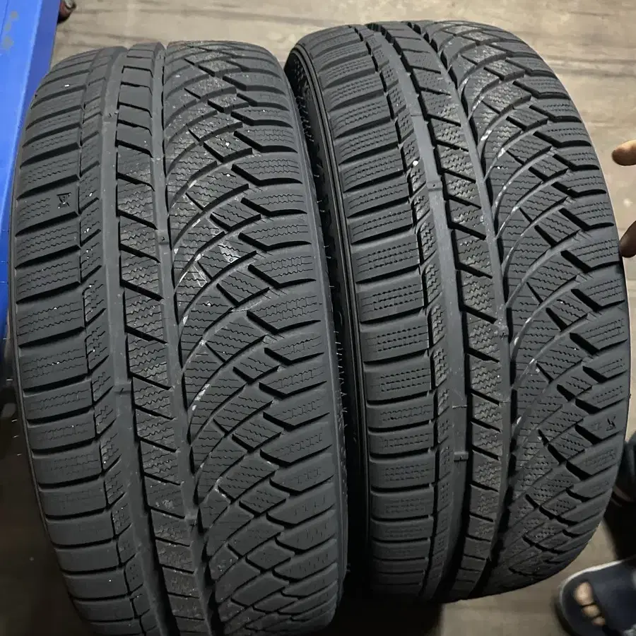 금호 스노우 타이어 245/45 R19