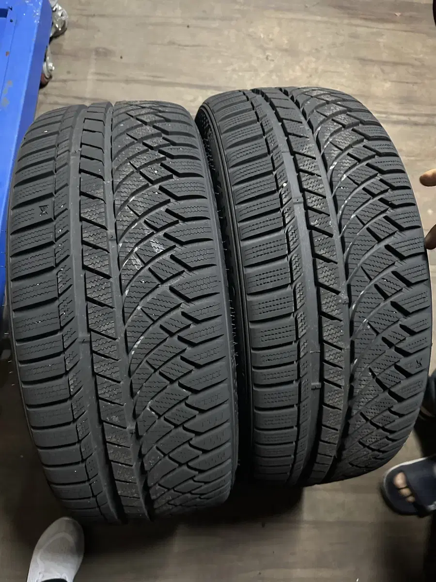 금호 스노우 타이어 245/45 R19